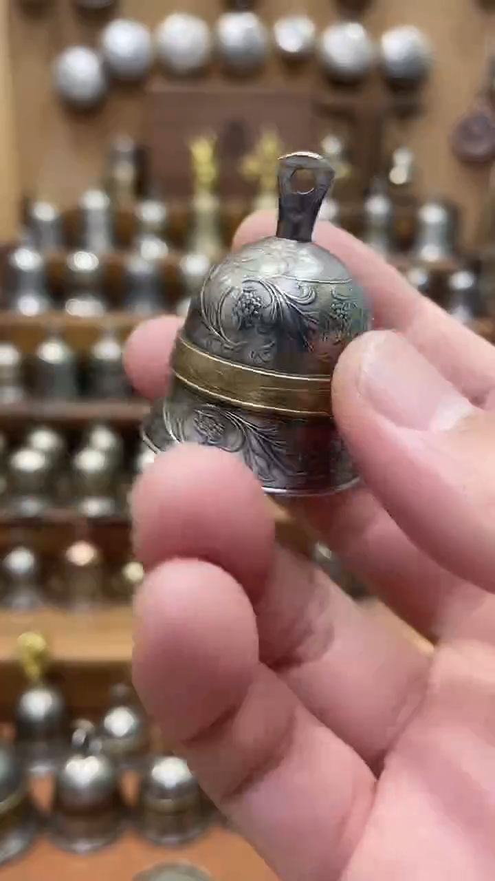 一克朗老款铃铛正品