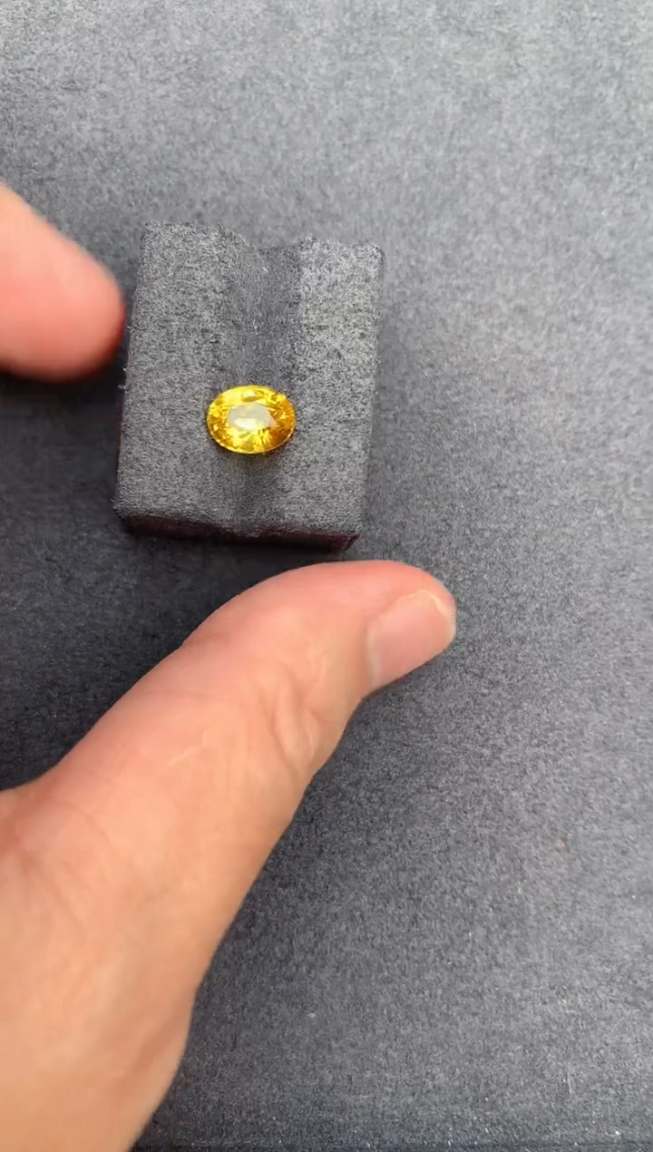 【闪购商品】彩色蓝宝石裸石未镶嵌2ct黄蓝宝