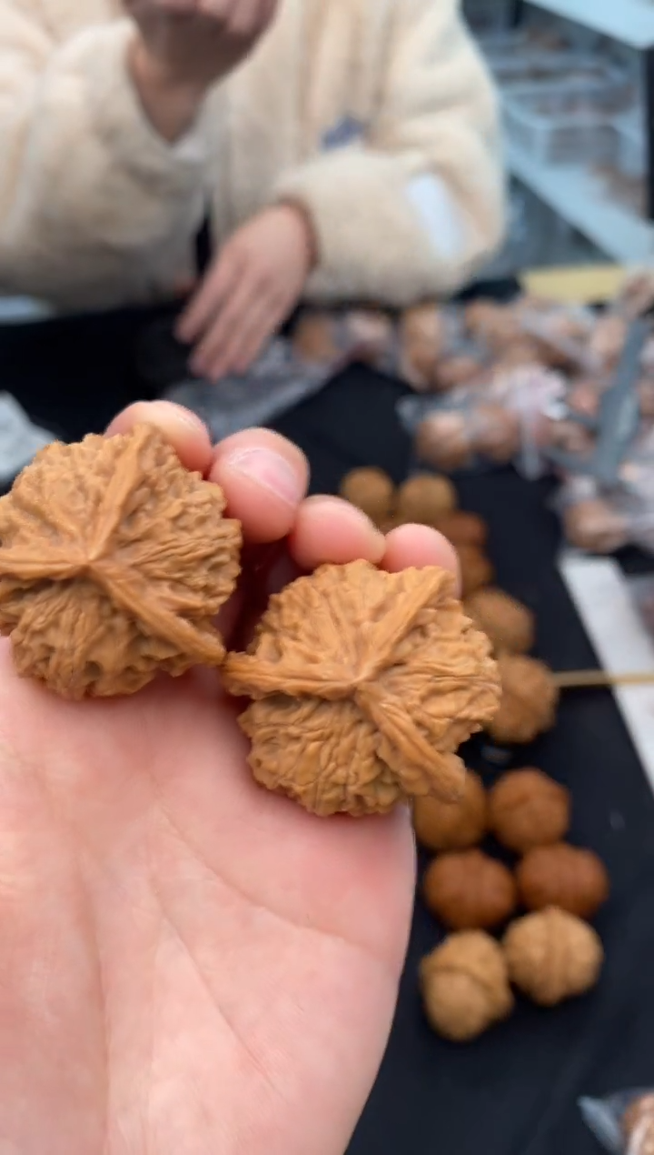 【闪购商品】文玩核桃把件盘山奔37-x929