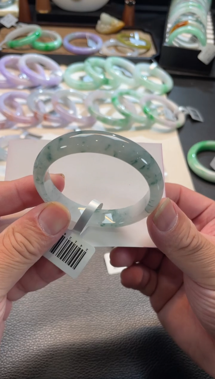 未镶嵌手镯翡翠104号 52正圈