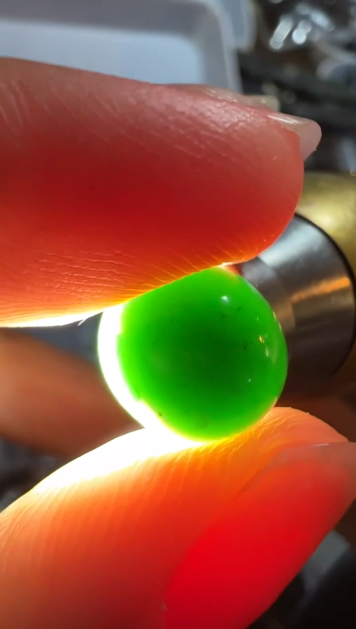 定制翡翠未镶嵌蛋面