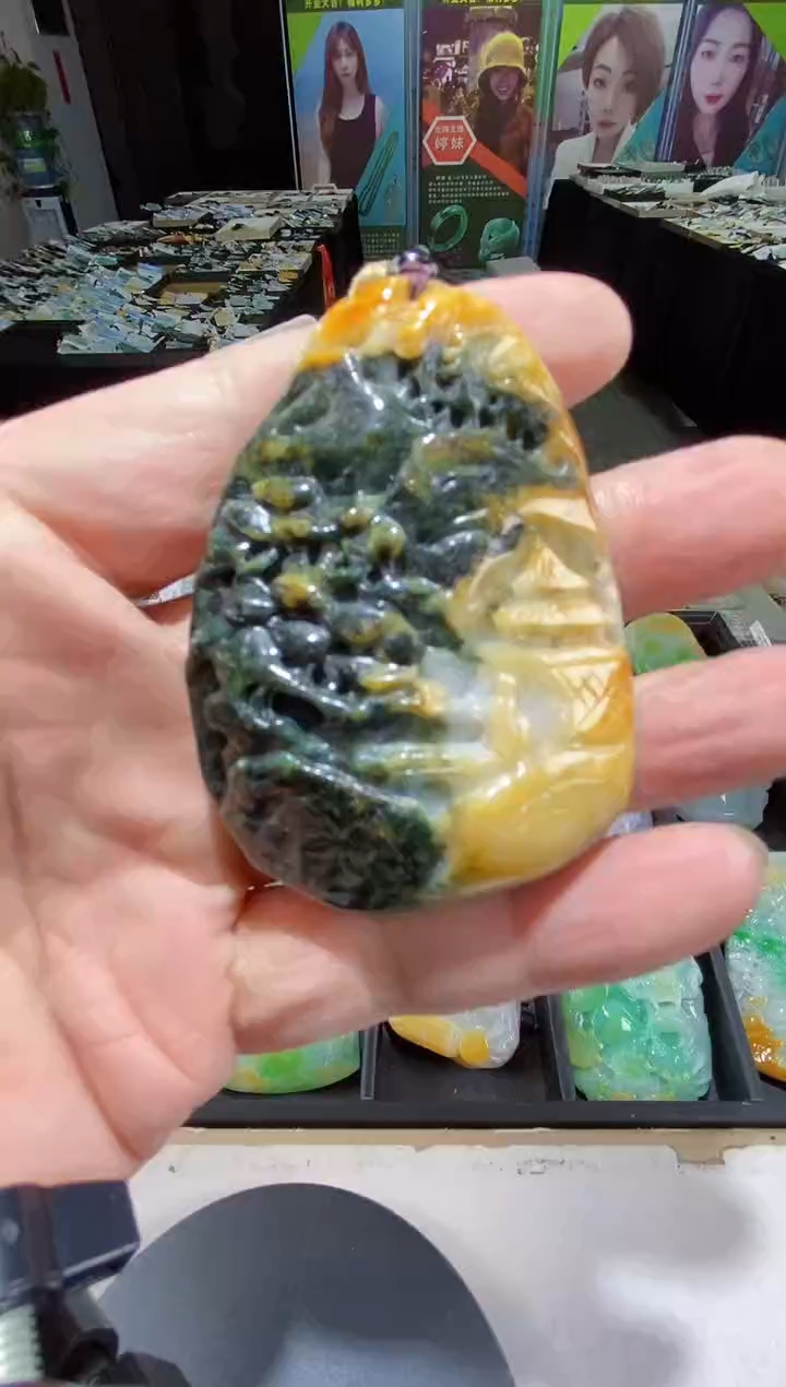 颈饰未镶嵌翡翠翡翠