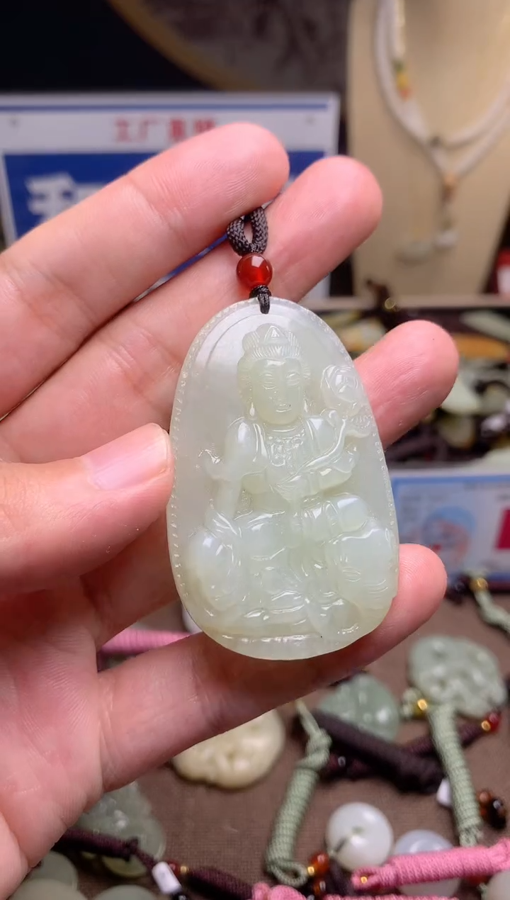 颈饰未镶嵌和田玉1