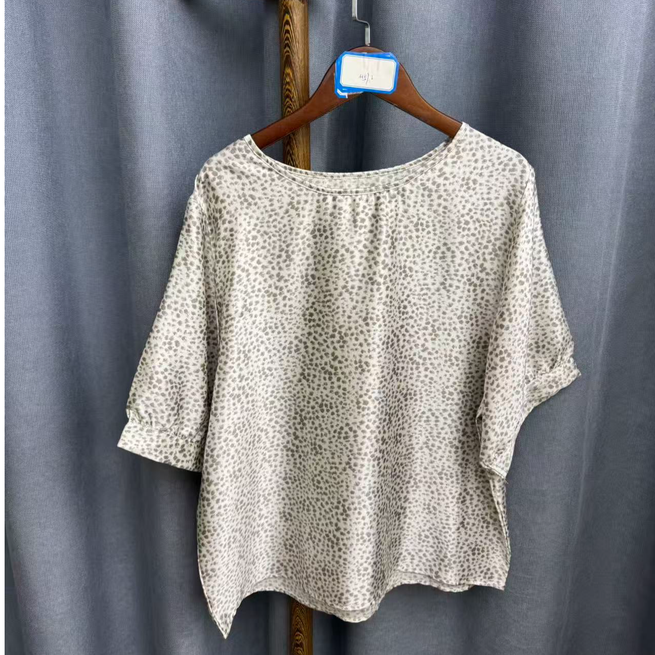 秋季新款休闲时尚圆领桑蚕丝短袖上衣女H592