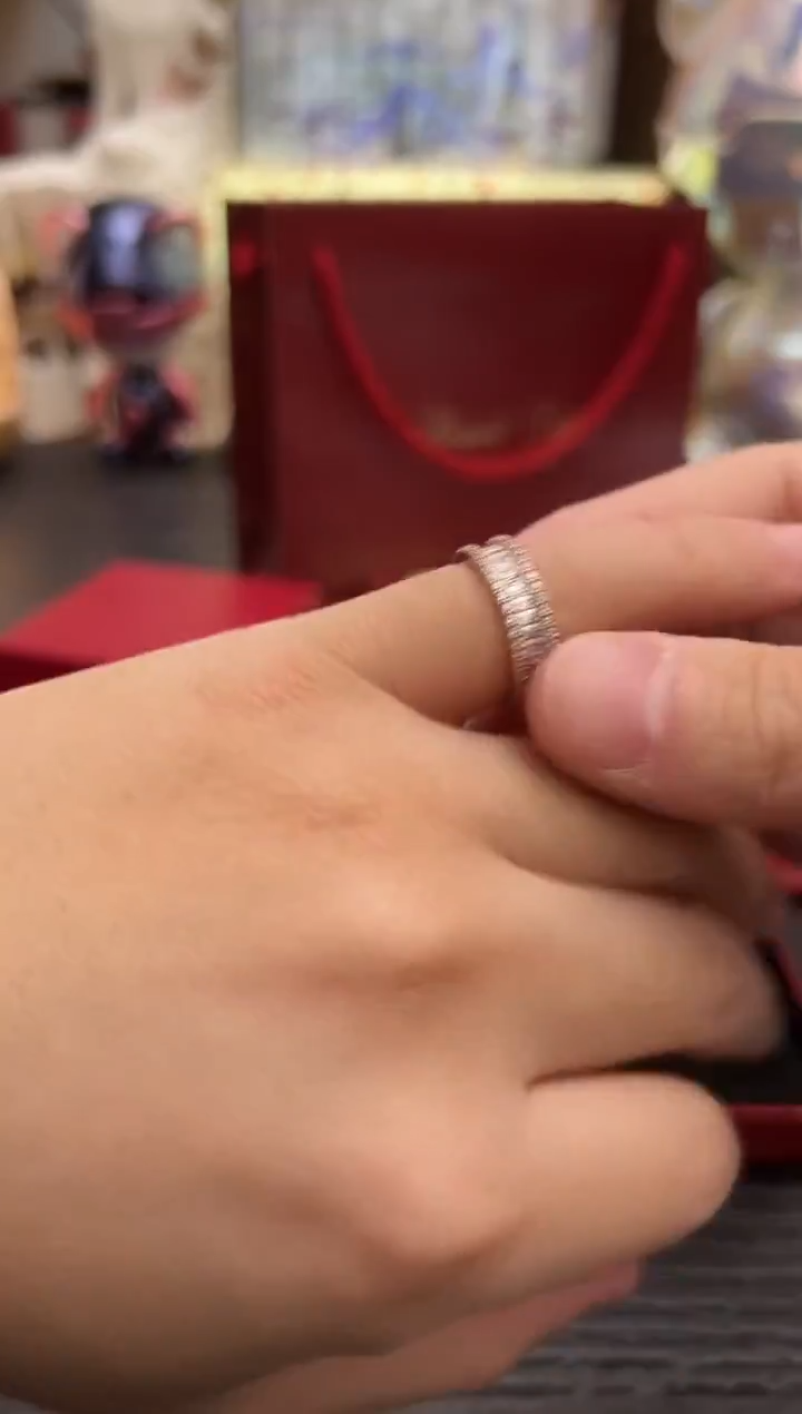 玫瑰金时来运转戒指