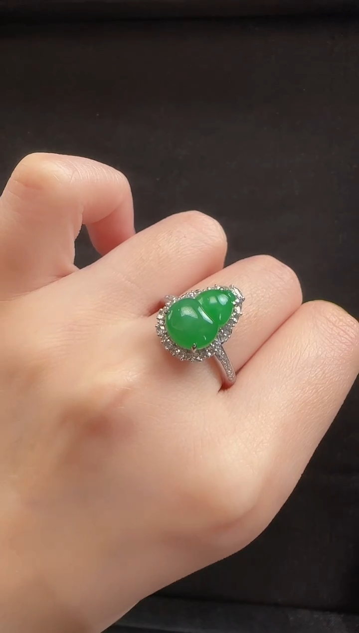 【闪购商品】翡翠戒指18K金镶嵌2002葫芦