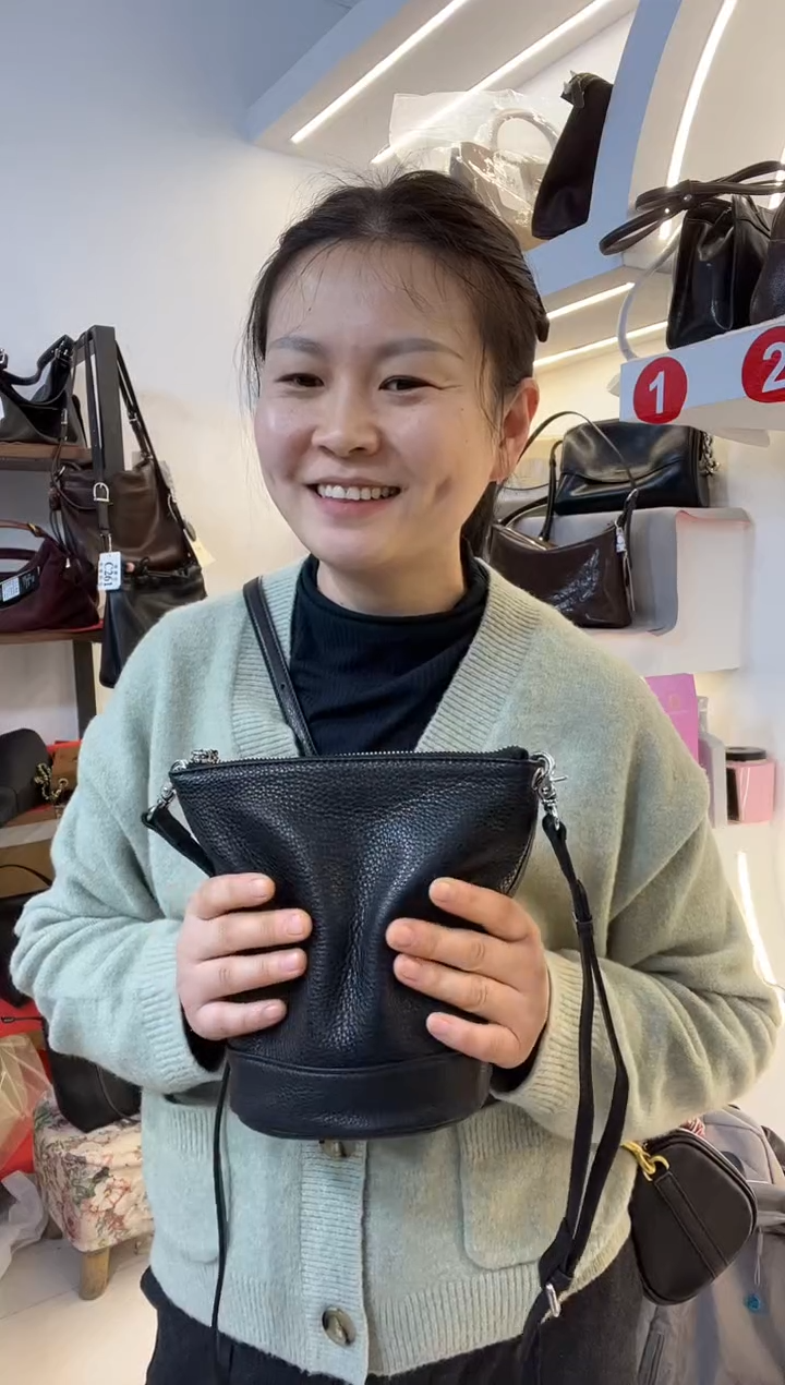 牛皮（革）头层牛皮小桶包