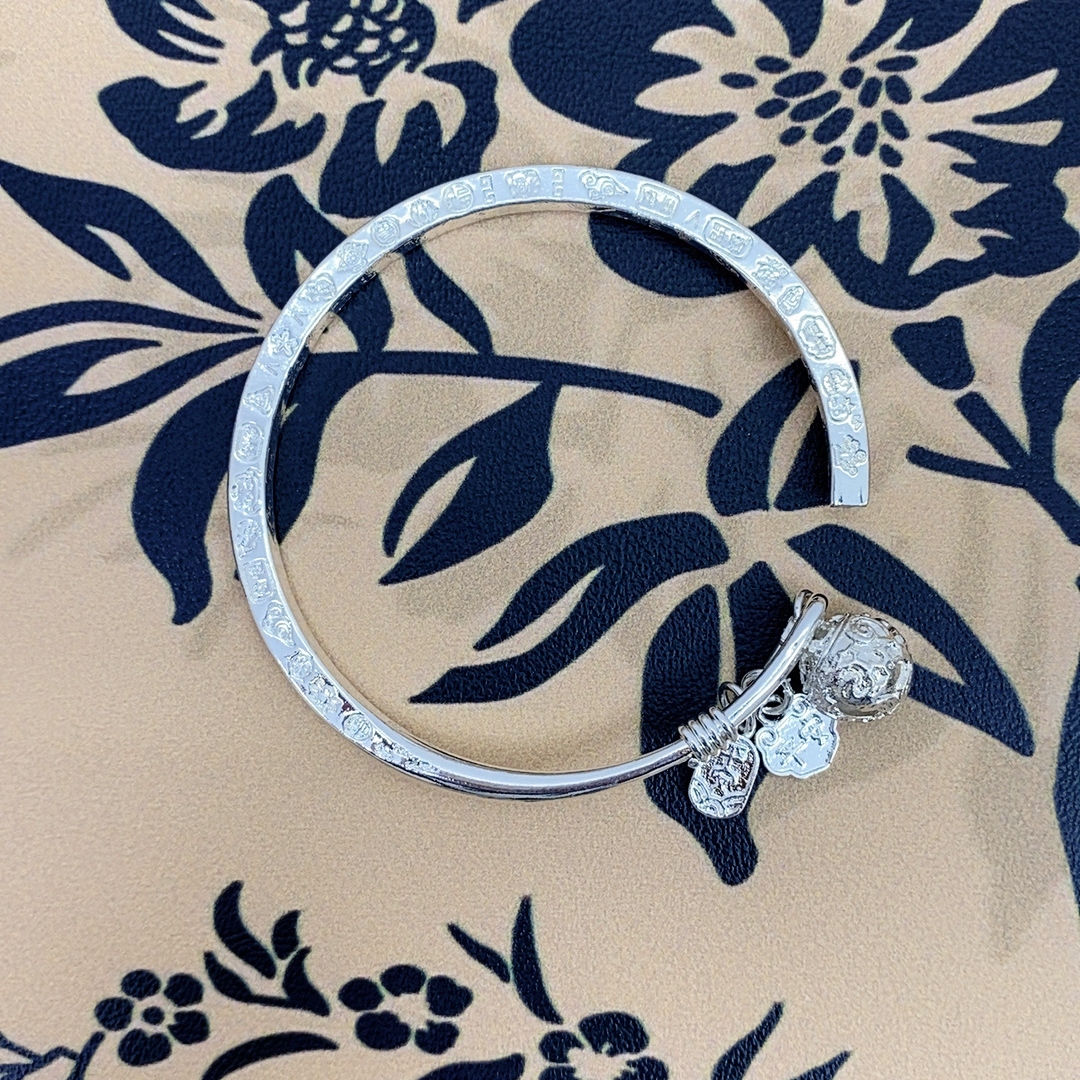 时尚气质百搭吉言平安宫铃手镯