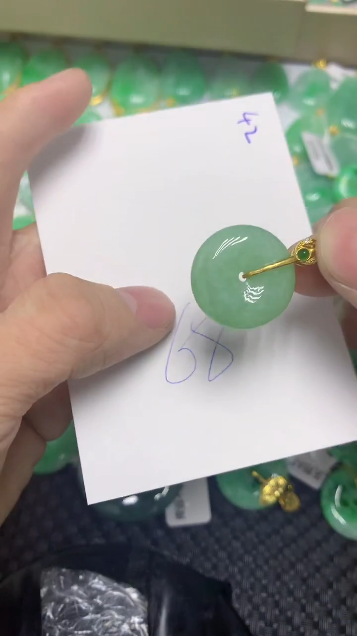 颈饰未镶嵌翡翠缅甸A货翡翠