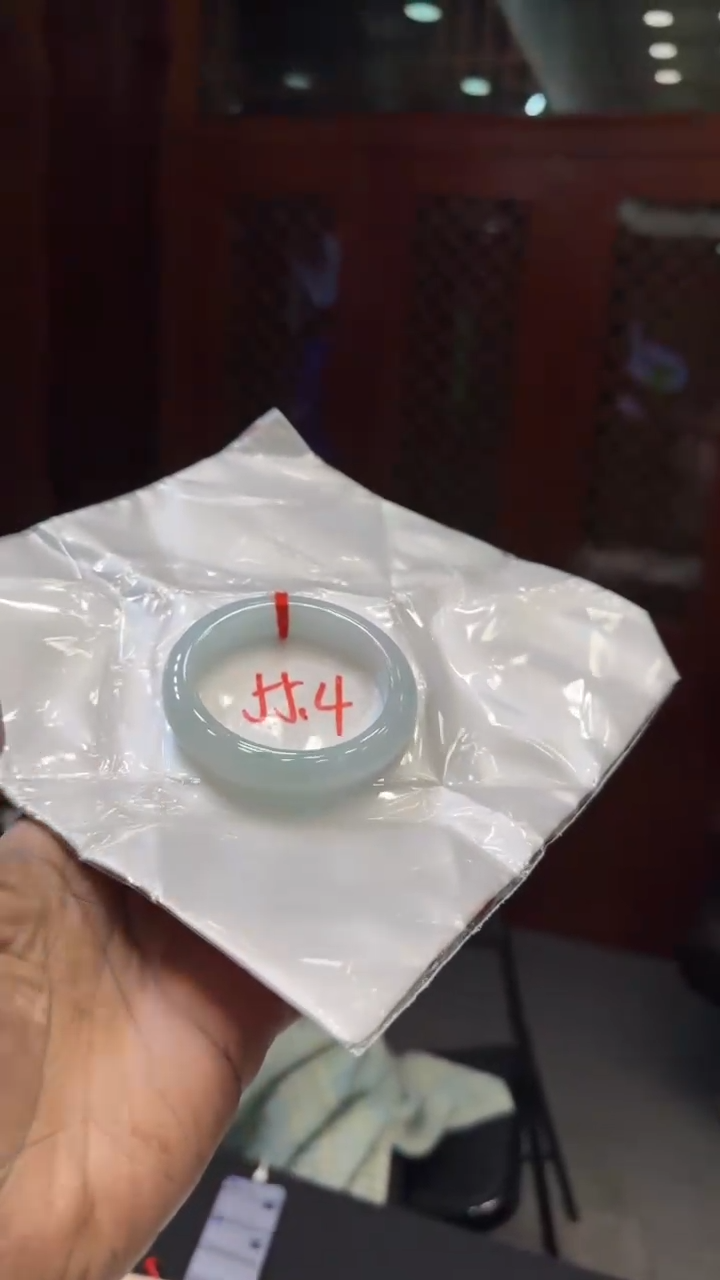 【闪购商品】翡翠手镯未镶嵌手镯