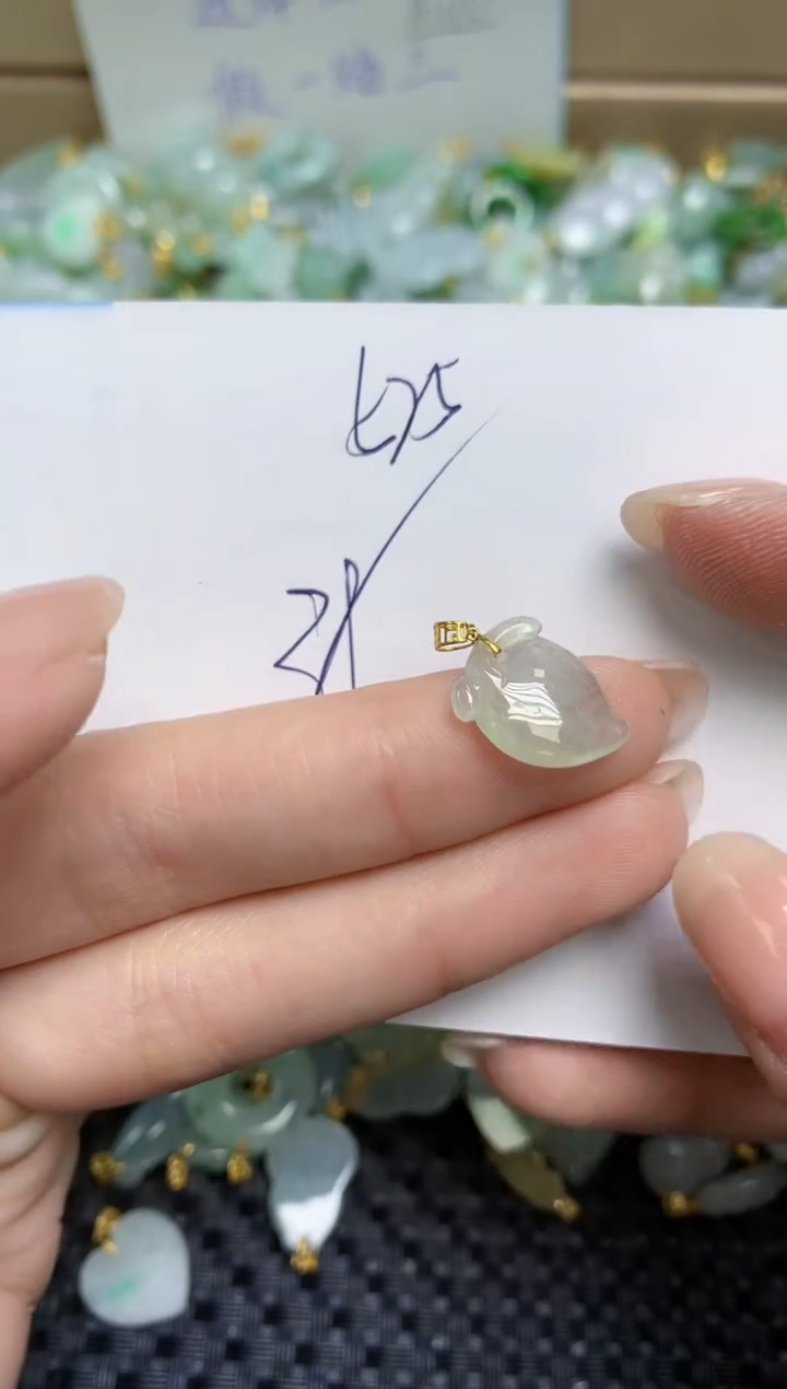 【闪购商品】翡翠颈饰18K金镶嵌天然缅甸A货翡翠