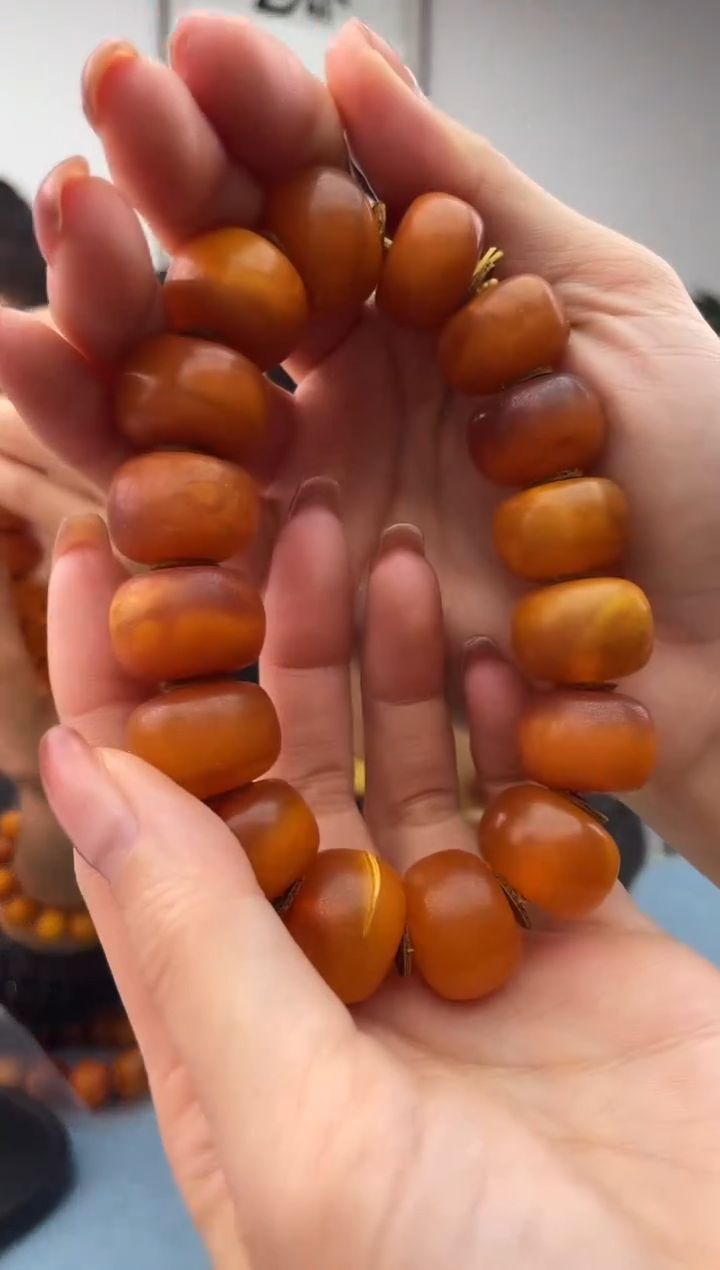 【闪购商品】蜜蜡珠宝奇石未镶嵌微瑕假一罚十，055.19