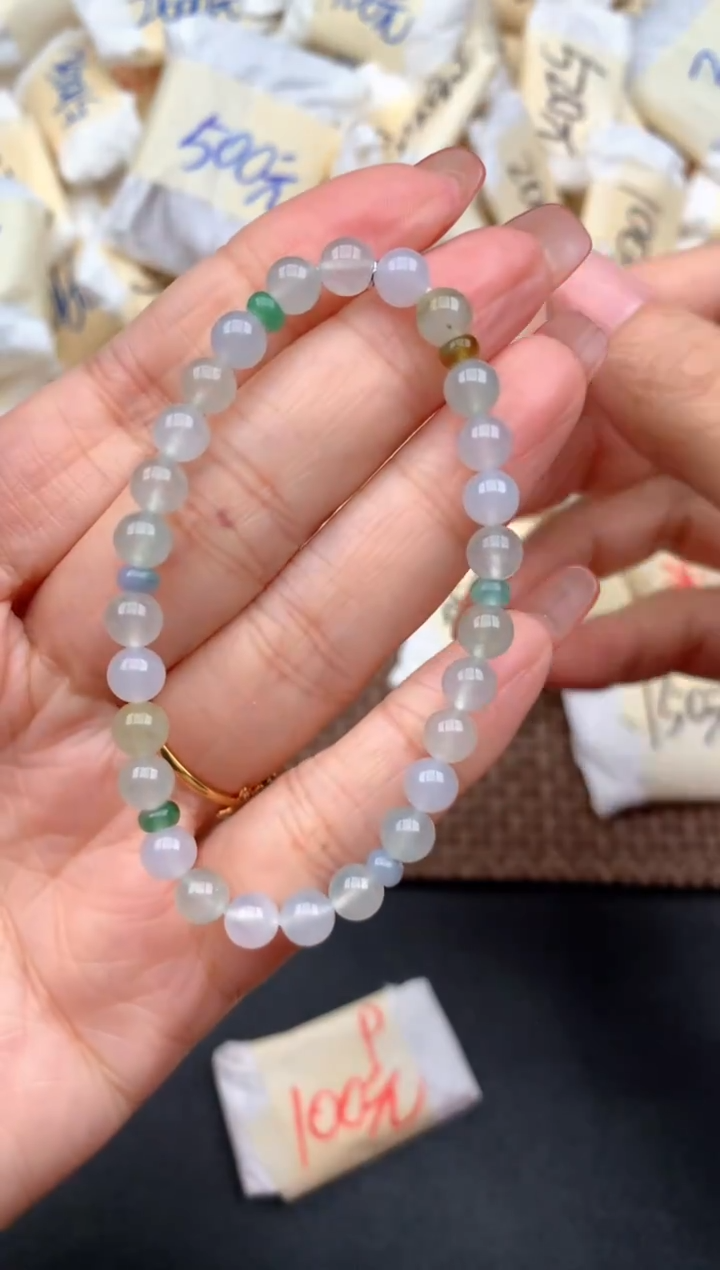 未镶嵌挂件翡翠1