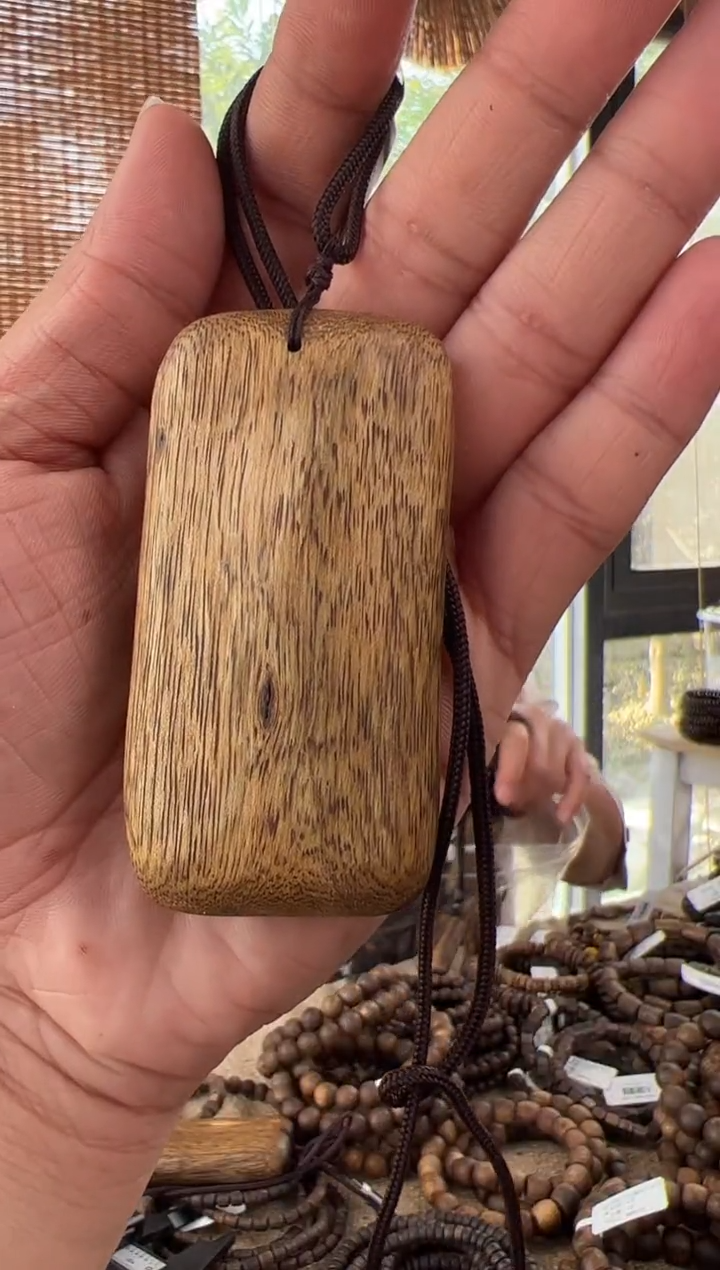 【闪购商品】沉香吊坠沉香吊坠多样性发1