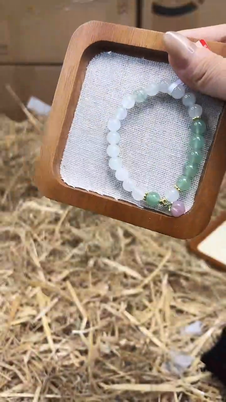 未镶嵌手镯石英质玉S2-888