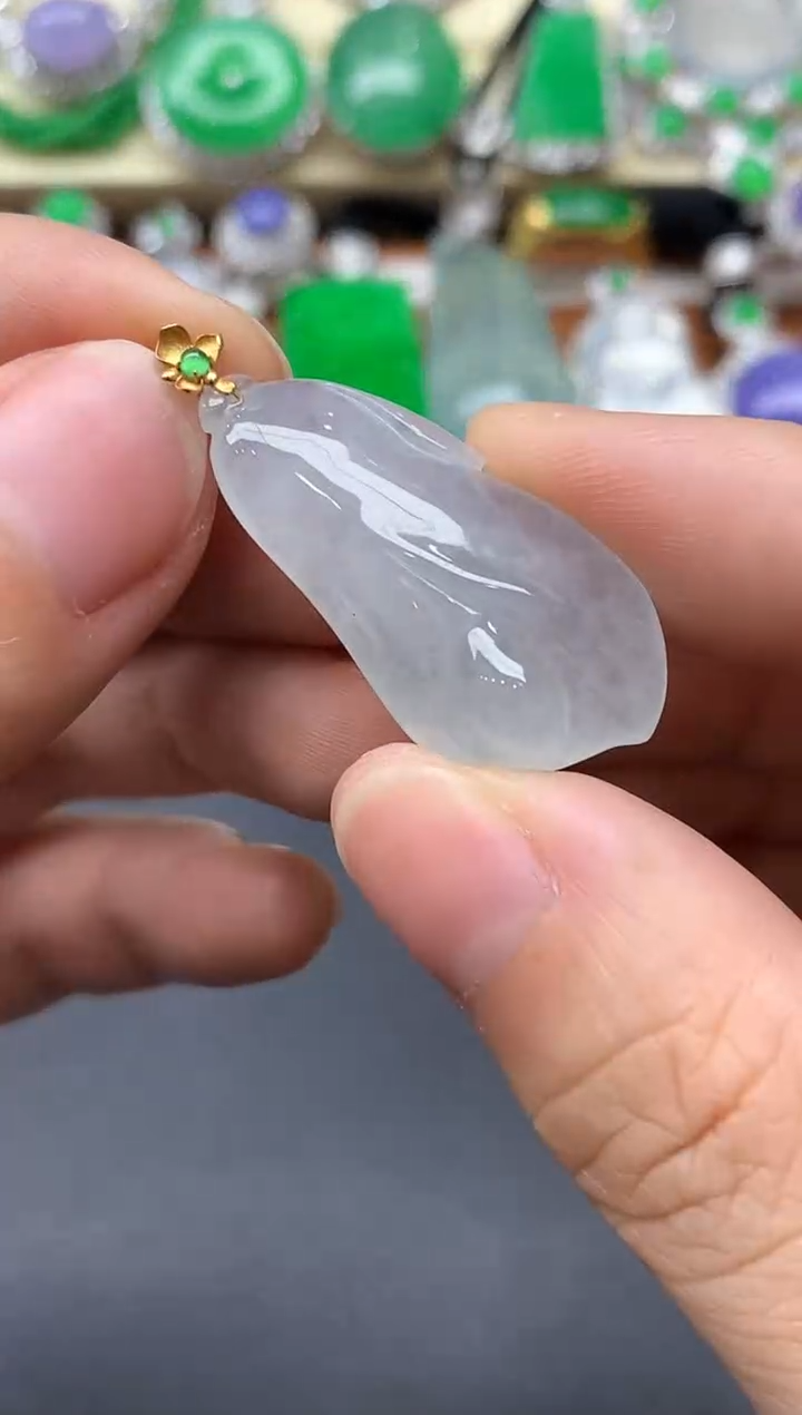 颈饰18K金镶嵌翡翠101中国好珍宝