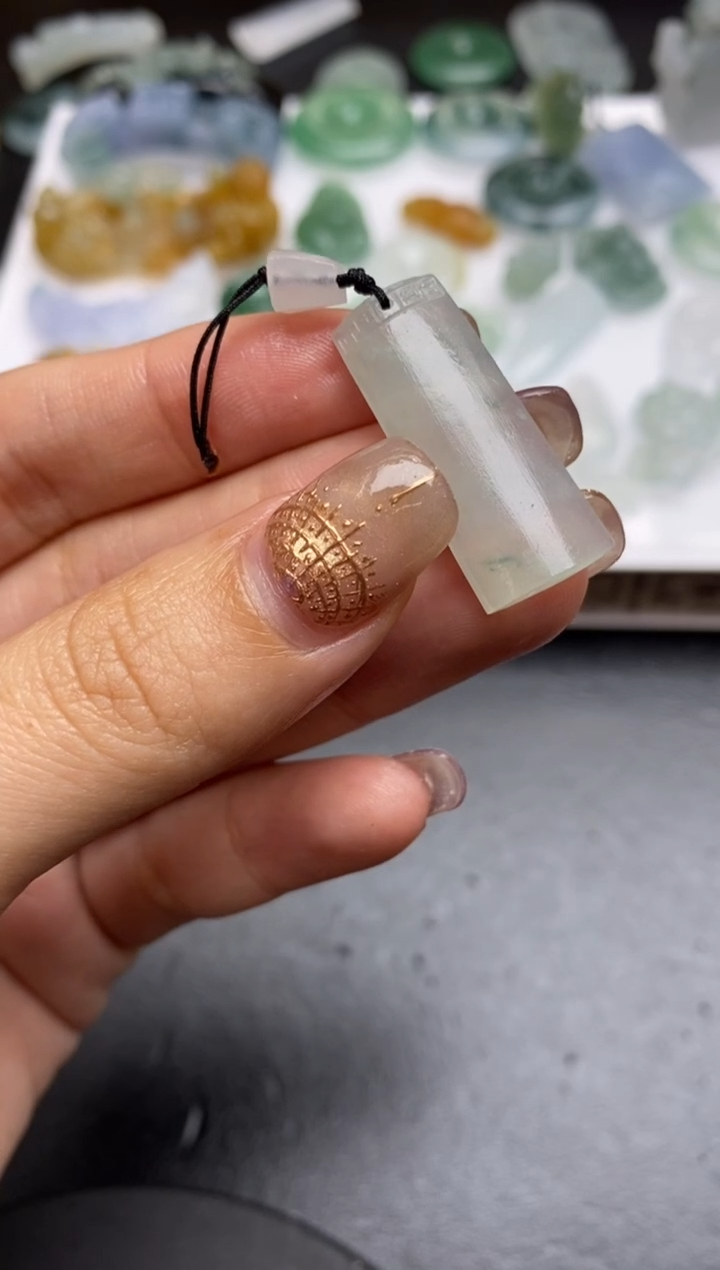 【闪购商品】定制翡翠未镶嵌翡翠毛货~