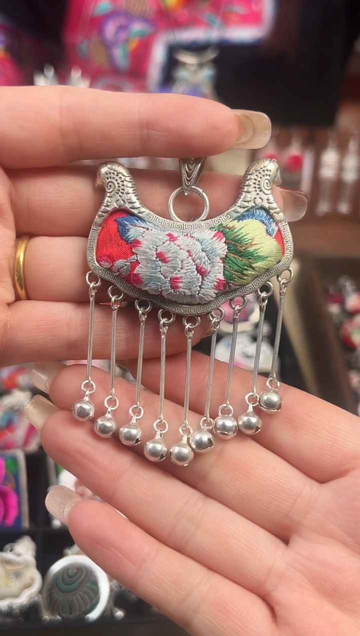 【闪购商品】织绣民族风老绣非遗饰品278