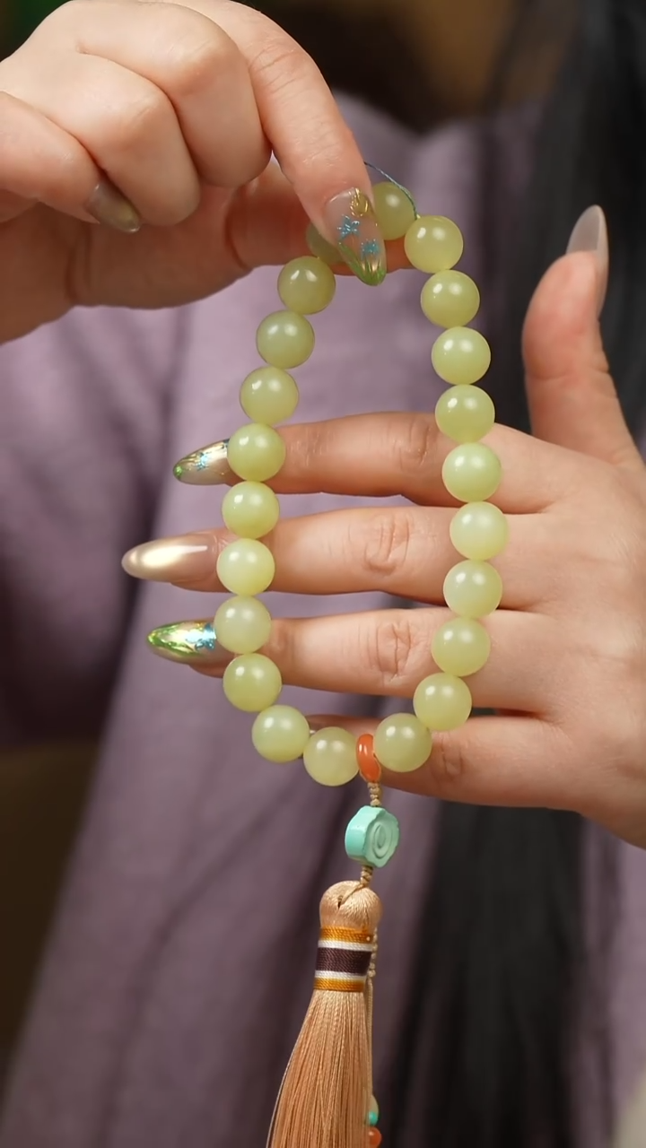 未镶嵌和田玉挂件手串