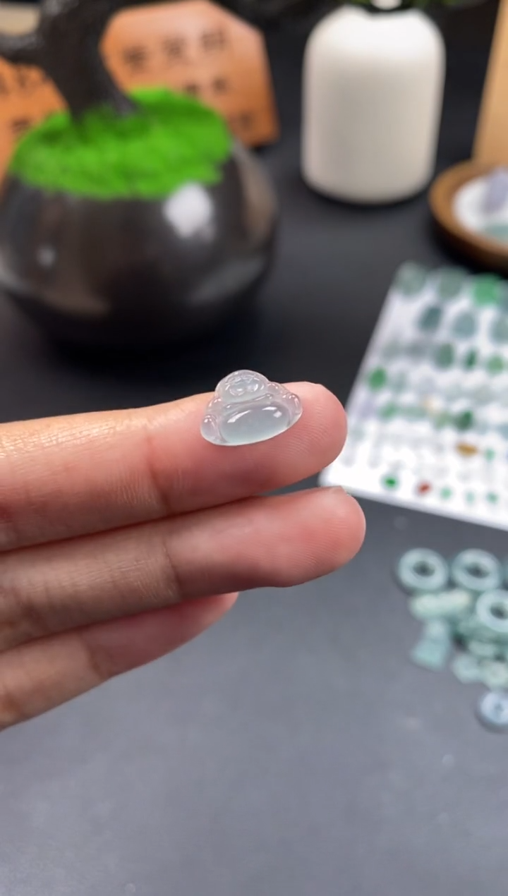 颈饰未镶嵌翡翠翡翠冰种佛公