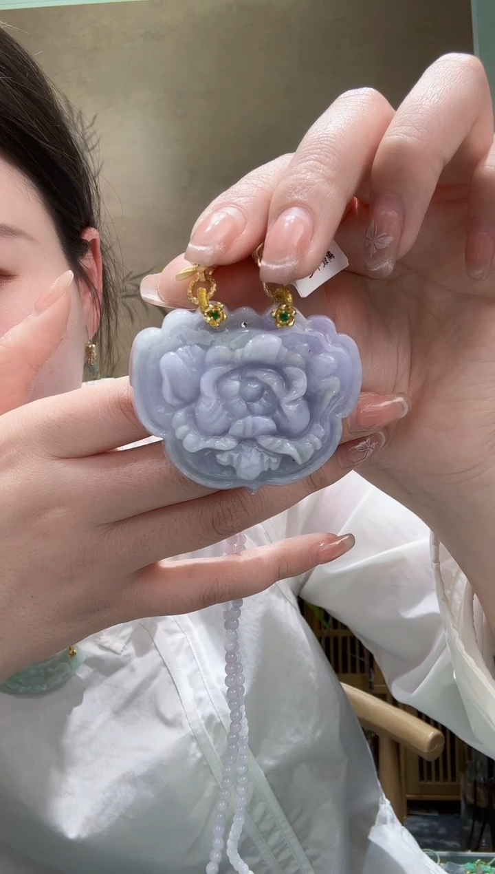 【闪购商品】翡翠未镶嵌颈饰吊坠