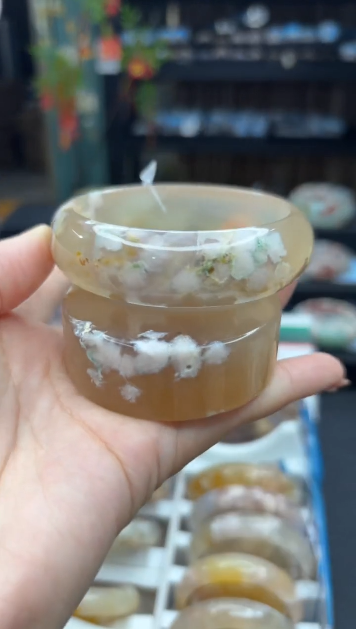 【闪购商品】石英质玉手镯未镶嵌656（58圈赠送镯心）