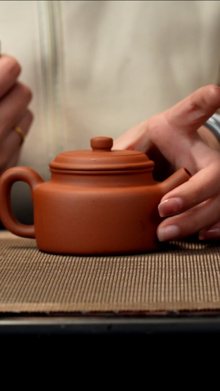 紫砂茶盏生砂朱泥德钟170CC