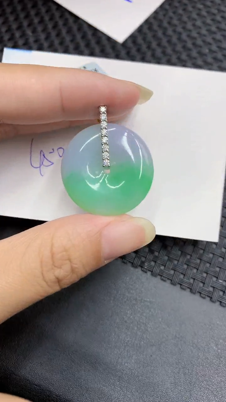 【闪购商品】翡翠颈饰18K金镶嵌            8