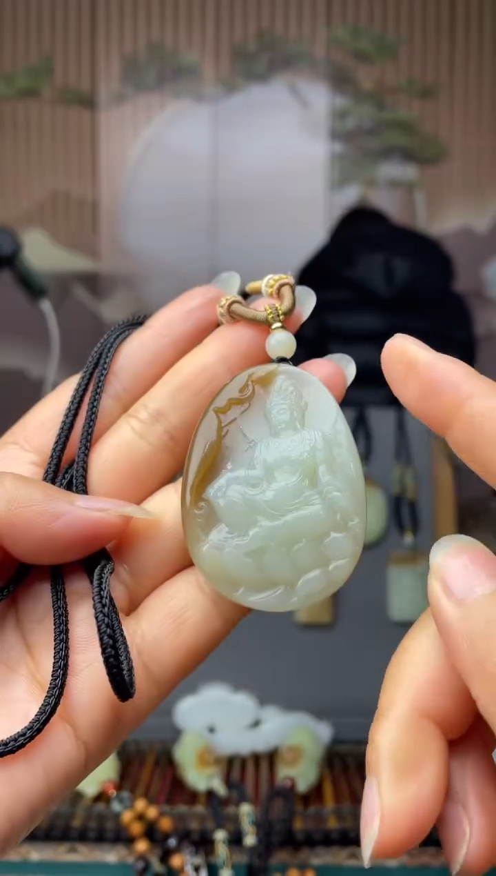 颈饰未镶嵌和田玉拍一发一