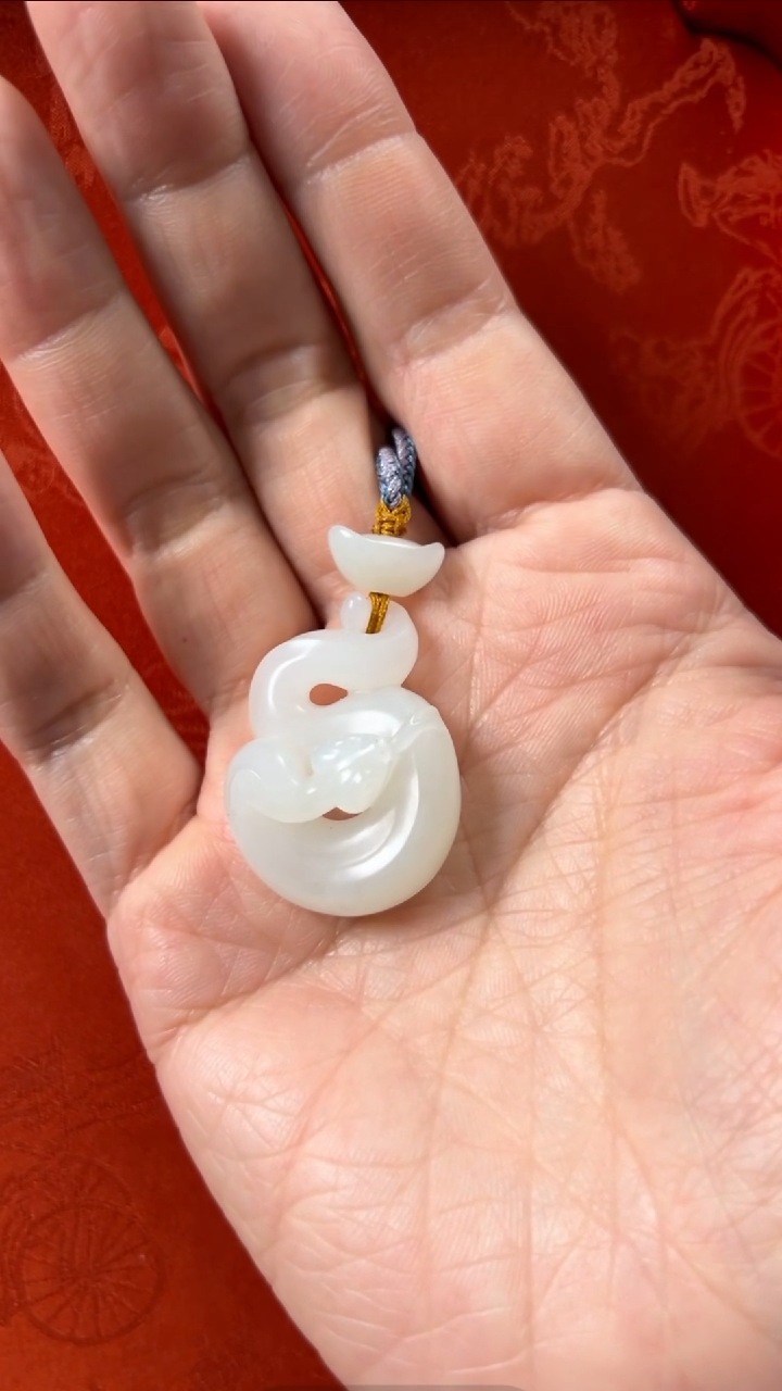 【闪购商品】和田玉挂件未镶嵌蛇年大吉灵蛇献宝挂件