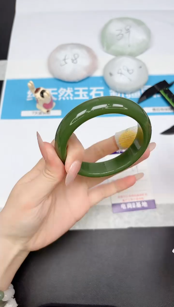 【闪购商品】石英质玉手镯未镶嵌364-62.3