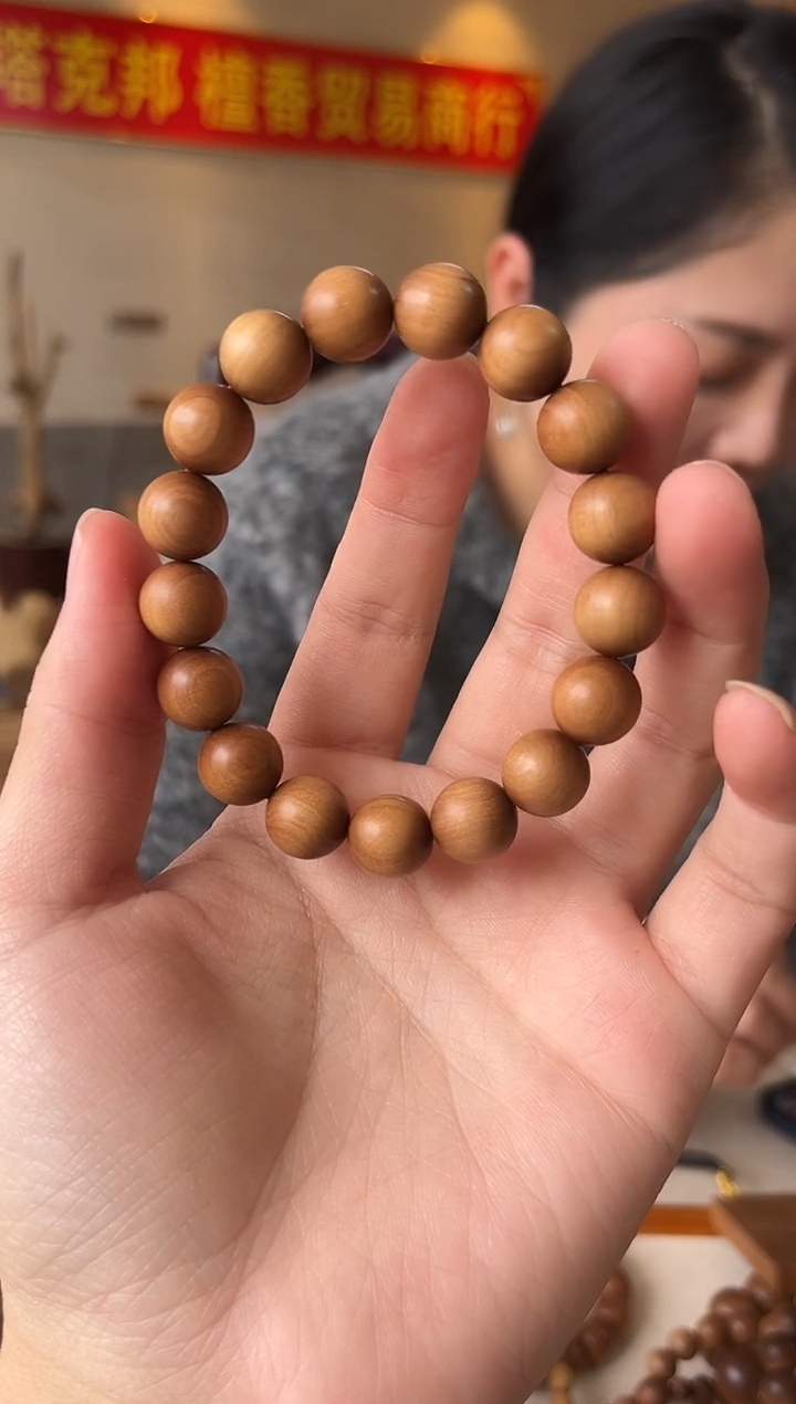 檀香木手串/手链迈索尔老山檀1.2顺纹沉水单圈17.6g（一物一拍）