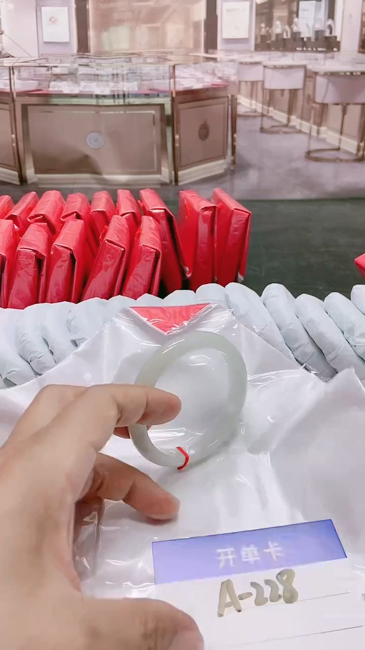无非金属228拍哪个图片就是发哪个58圈口