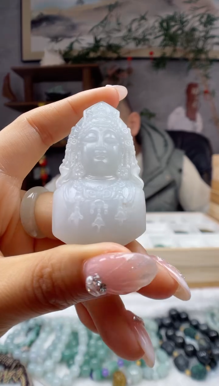 【闪购商品】定制翡翠未镶嵌观音