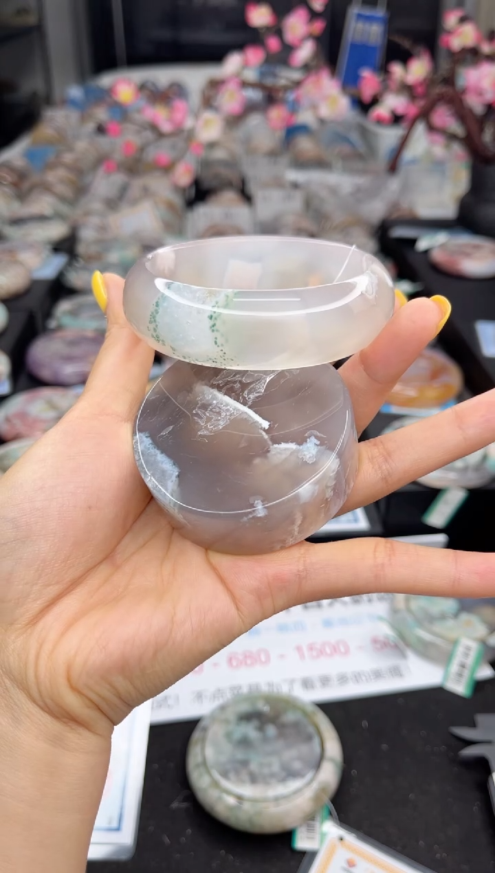 石英质玉未镶嵌手镯62圈口（赠送镯心）6751873