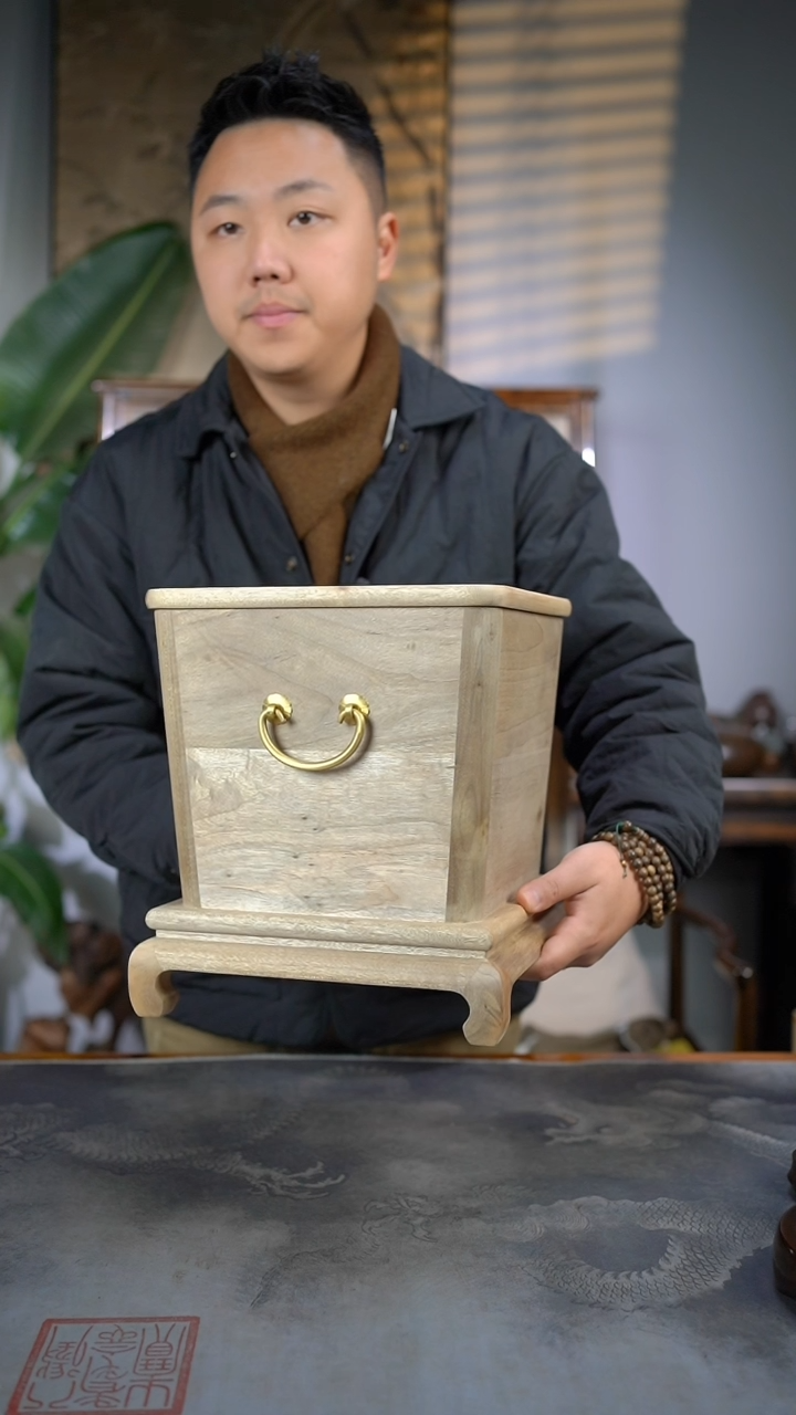 【闪购商品】金丝楠木雕649号老陈料精工原木款10斤装米桶