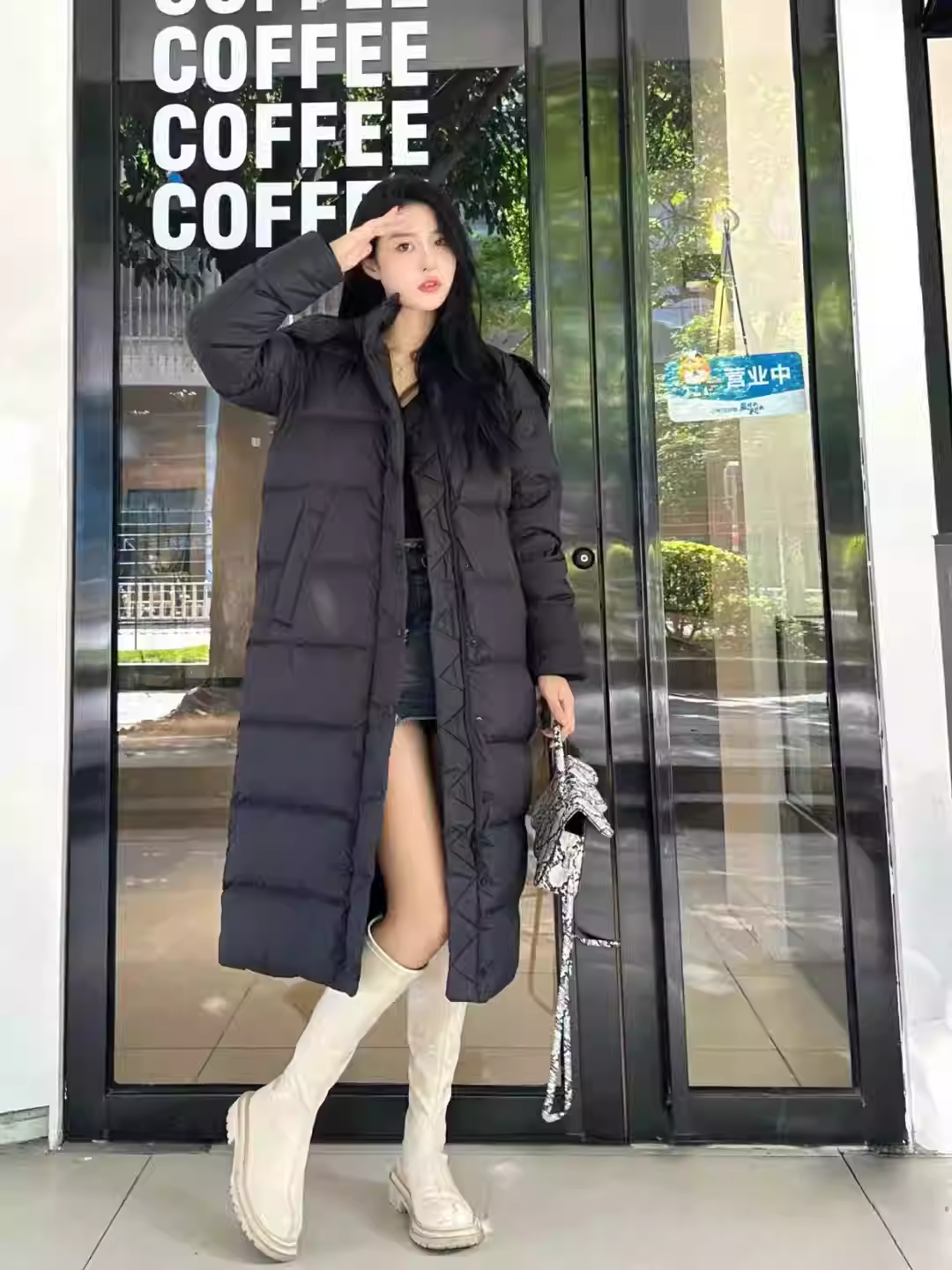 2025新款冬季鹅绒长款九格泡芙羽绒服女可卸连帽加厚保暖休闲外套