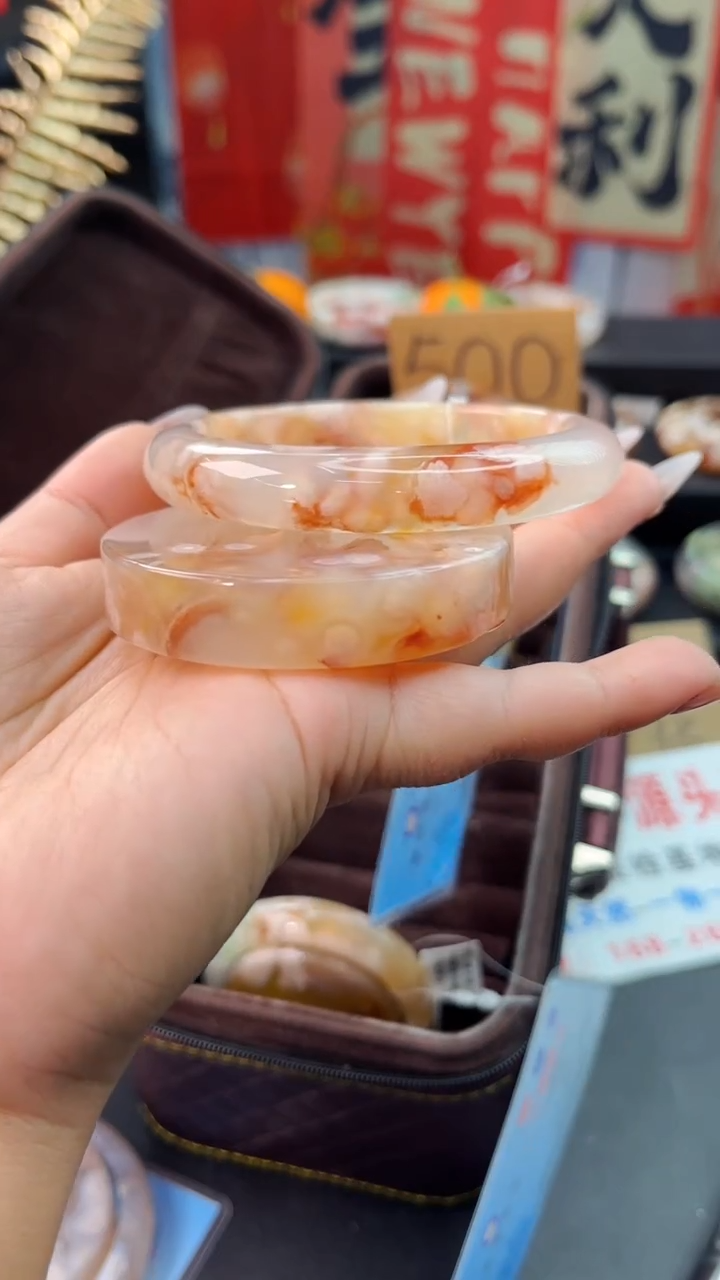 【闪购商品】石英质玉手镯未镶嵌赠送镯心（63圈口）