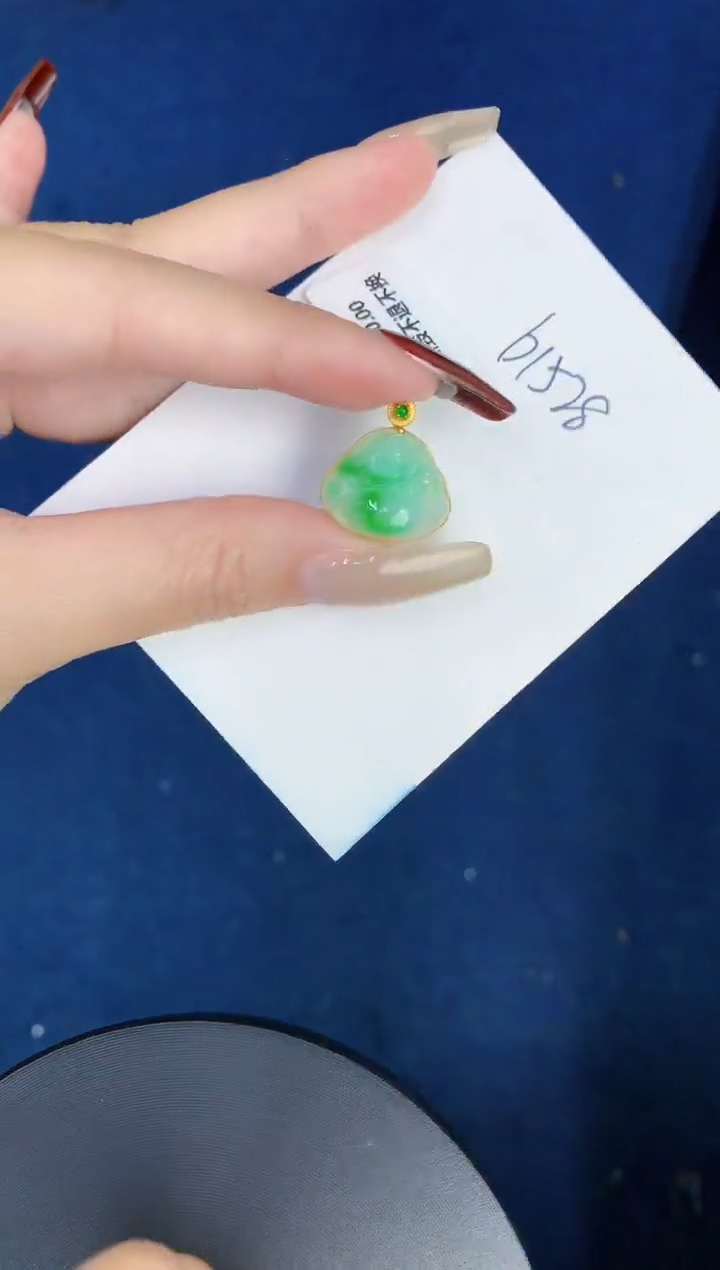 【闪购商品】翡翠颈饰18K金镶嵌00000000000