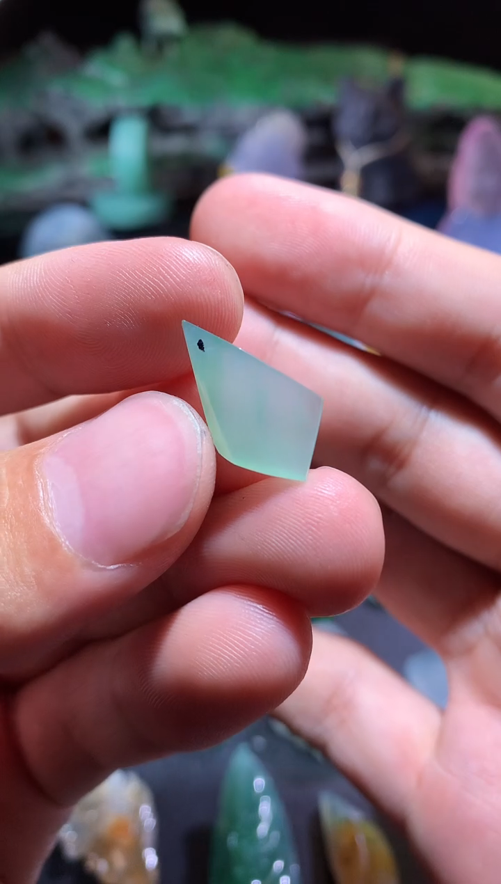 定制翡翠未镶嵌包工