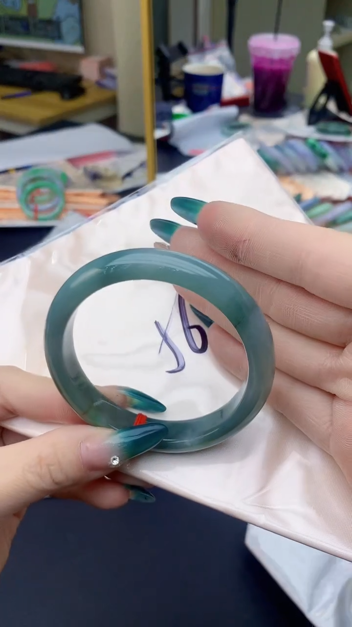 【闪购商品】翡翠手镯未镶嵌0867350080