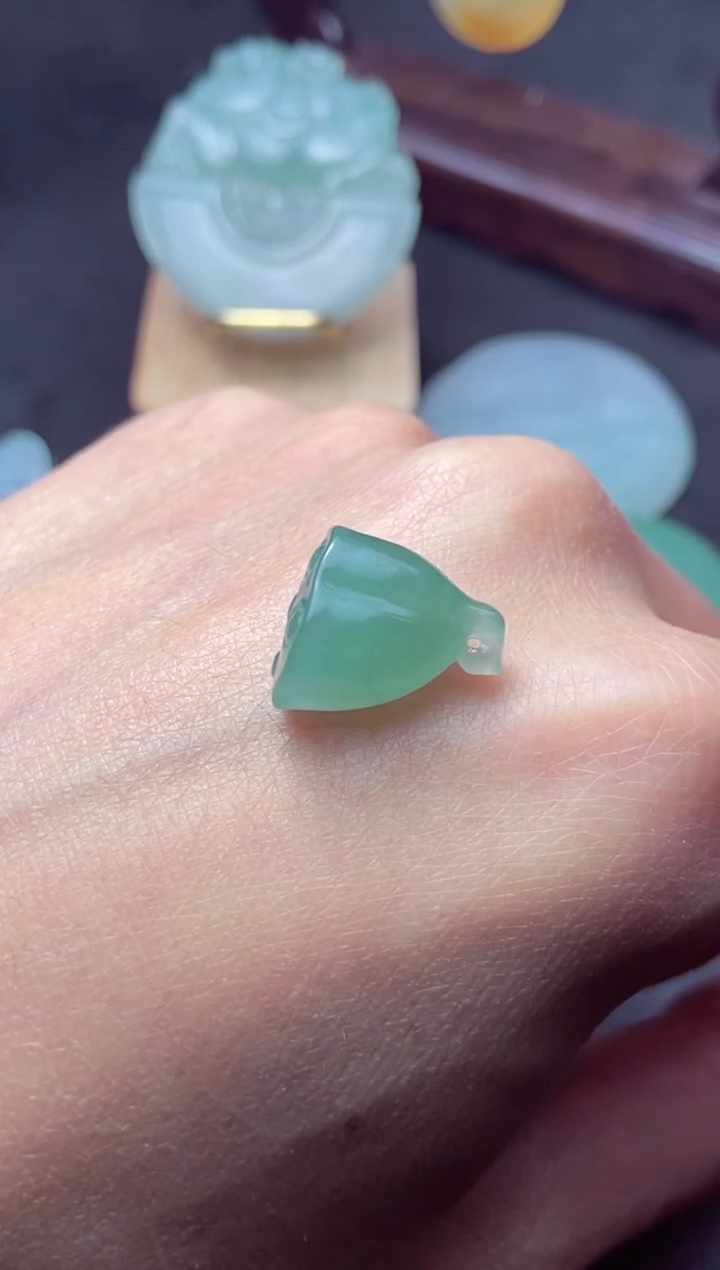 未镶嵌定制翡翠a货翡翠