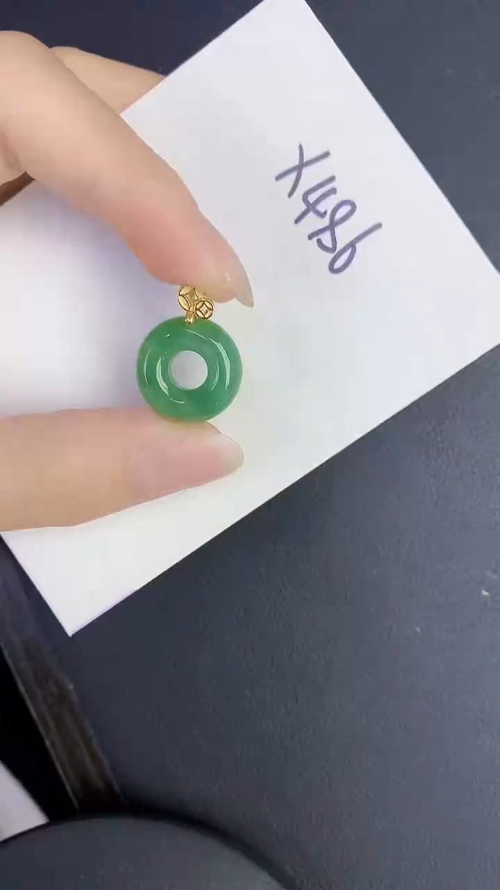 颈饰未镶嵌翡翠缅甸天然翡翠A货