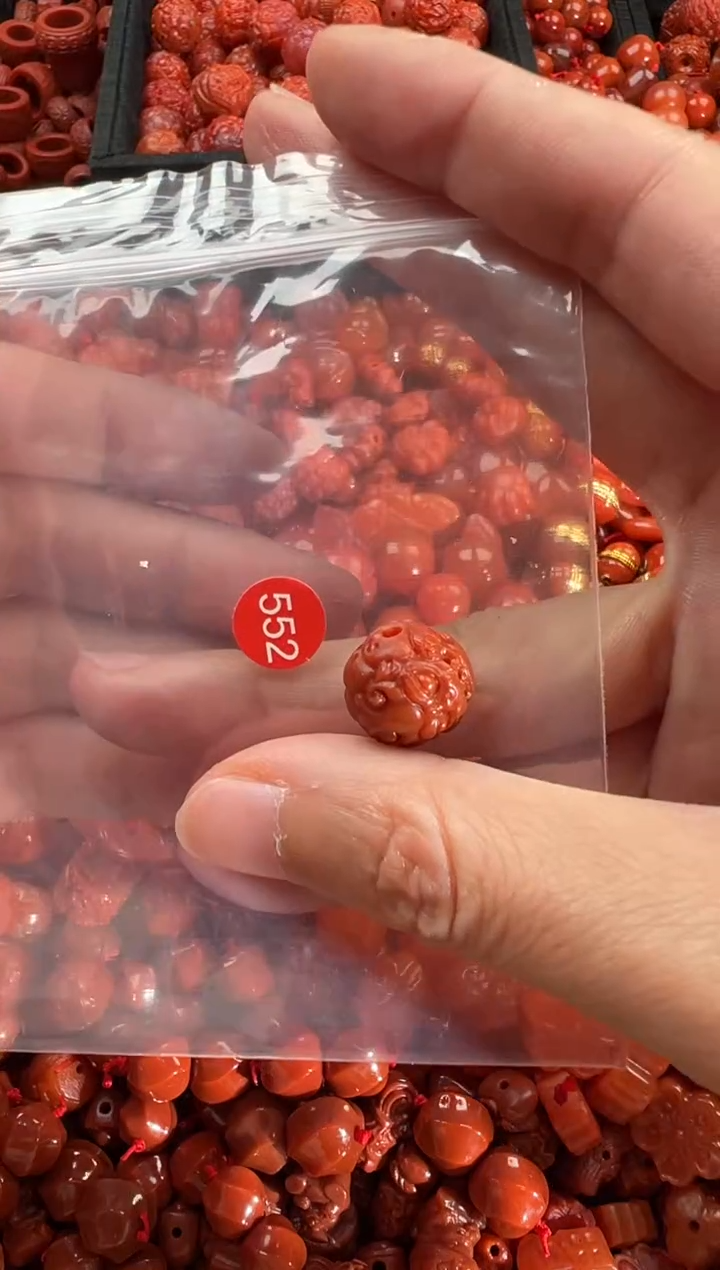 【闪购商品】南红玛瑙颈饰未镶嵌3