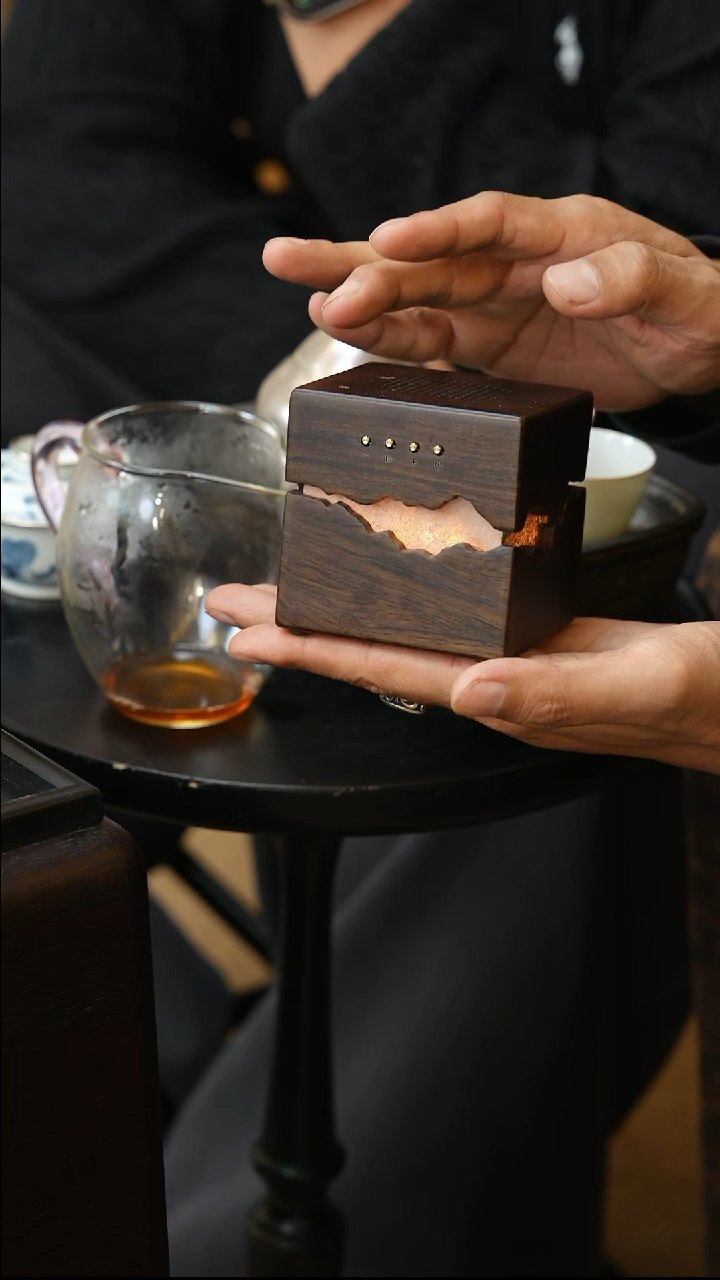 无纺布物宜本兮｜《听山》蓝牙音响