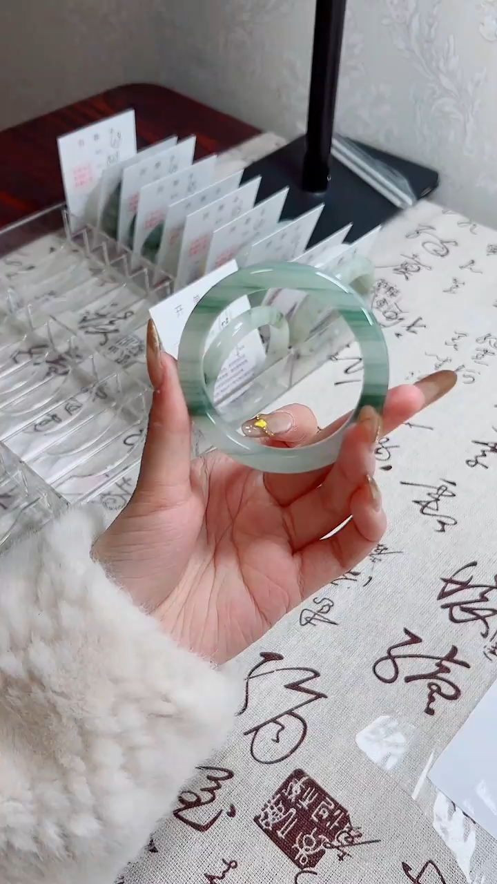 【闪购商品】石英质玉手镯未镶嵌K50-53.3