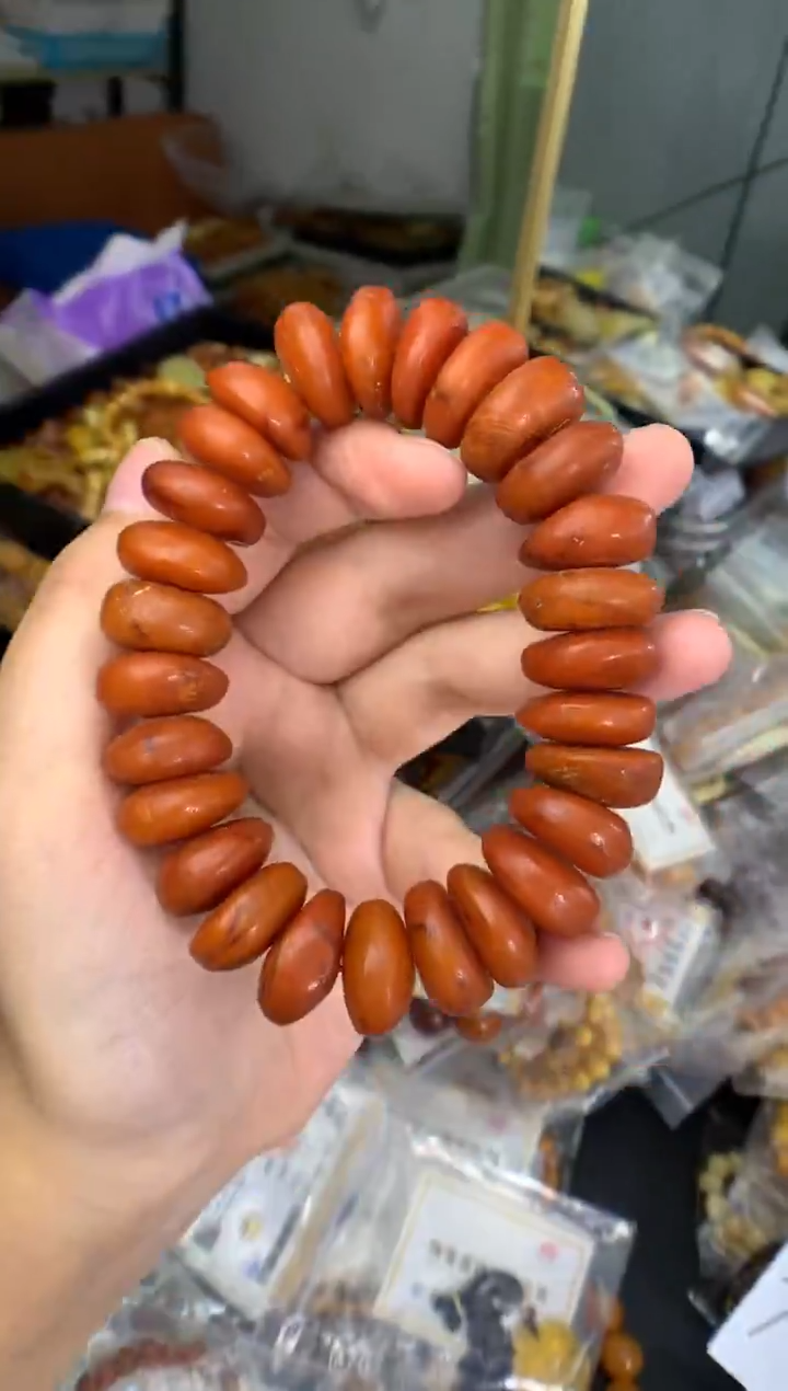 蜜蜡未镶嵌珠宝奇石1