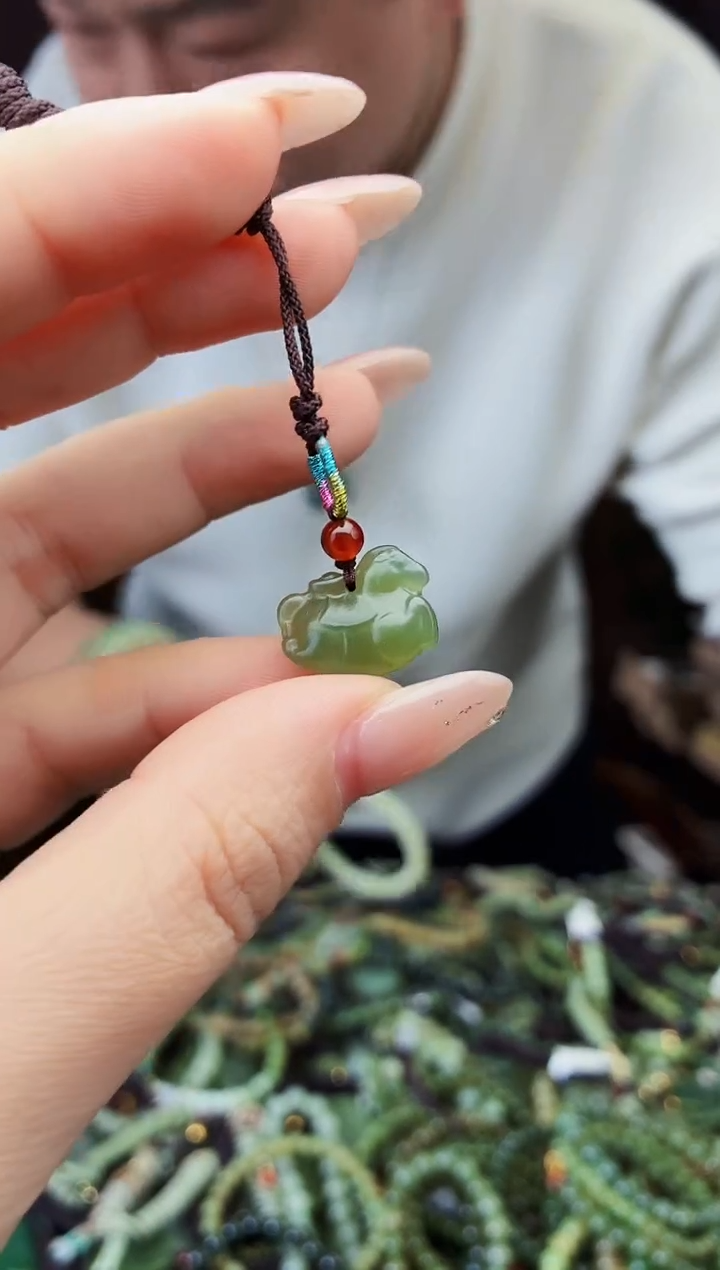 颈饰未镶嵌和田玉多样性发货拍一发一