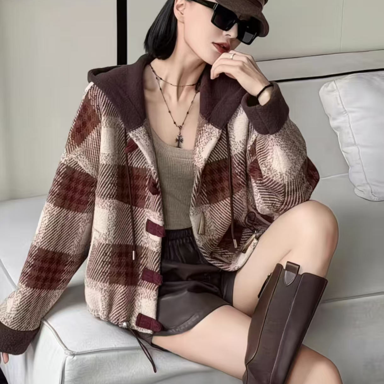 2595秋冬夹棉加厚小香风格子外套气质减龄连帽外套女