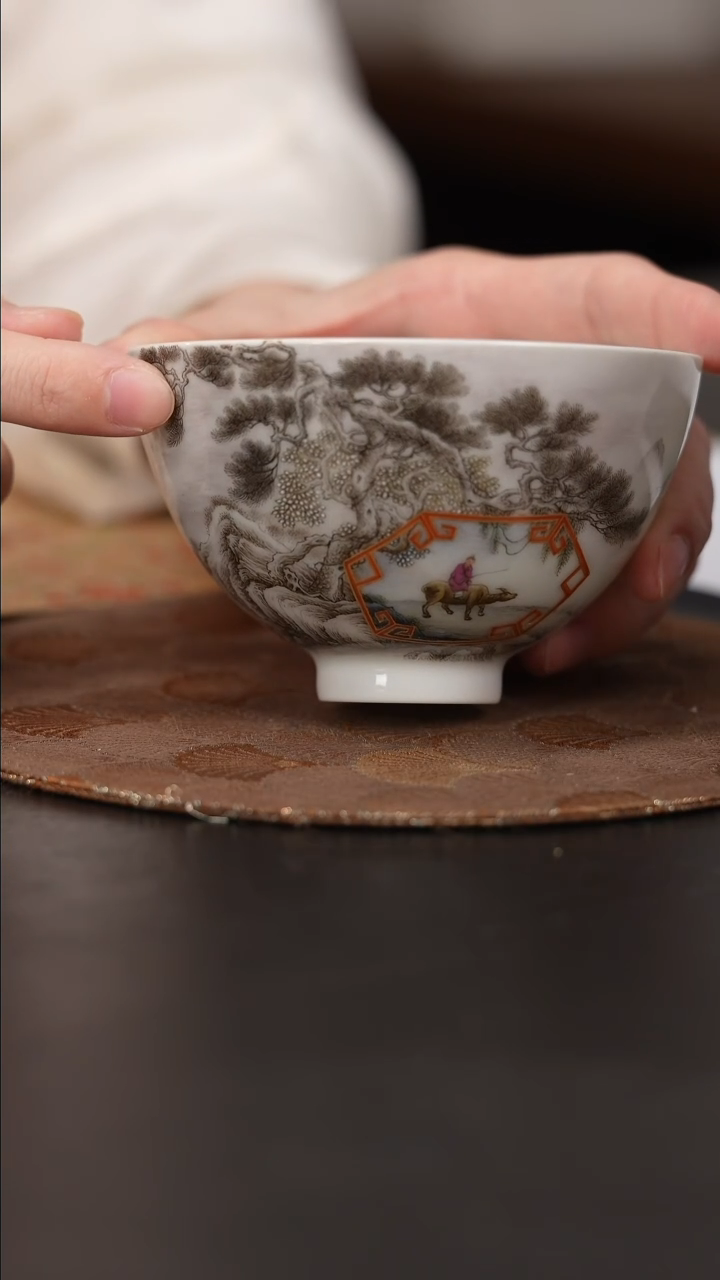 【闪购商品】杯艺林堂藏粉墨彩封田行犊大鸡心杯